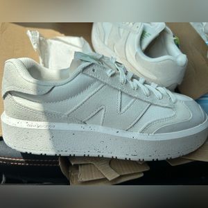 NWT New Balance Ct302